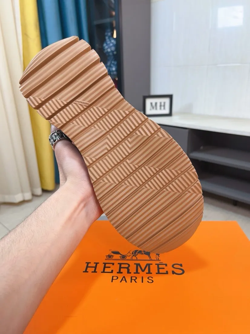 Men's shoes 💰440🌸🌸[HERMES] Hermès sneakers, the upper is made of calfskin and mesh, imported materials, full of texture, the lightweight sole is decorated with contrasting patterns, creating a versatile fashion style. Size: 38-44